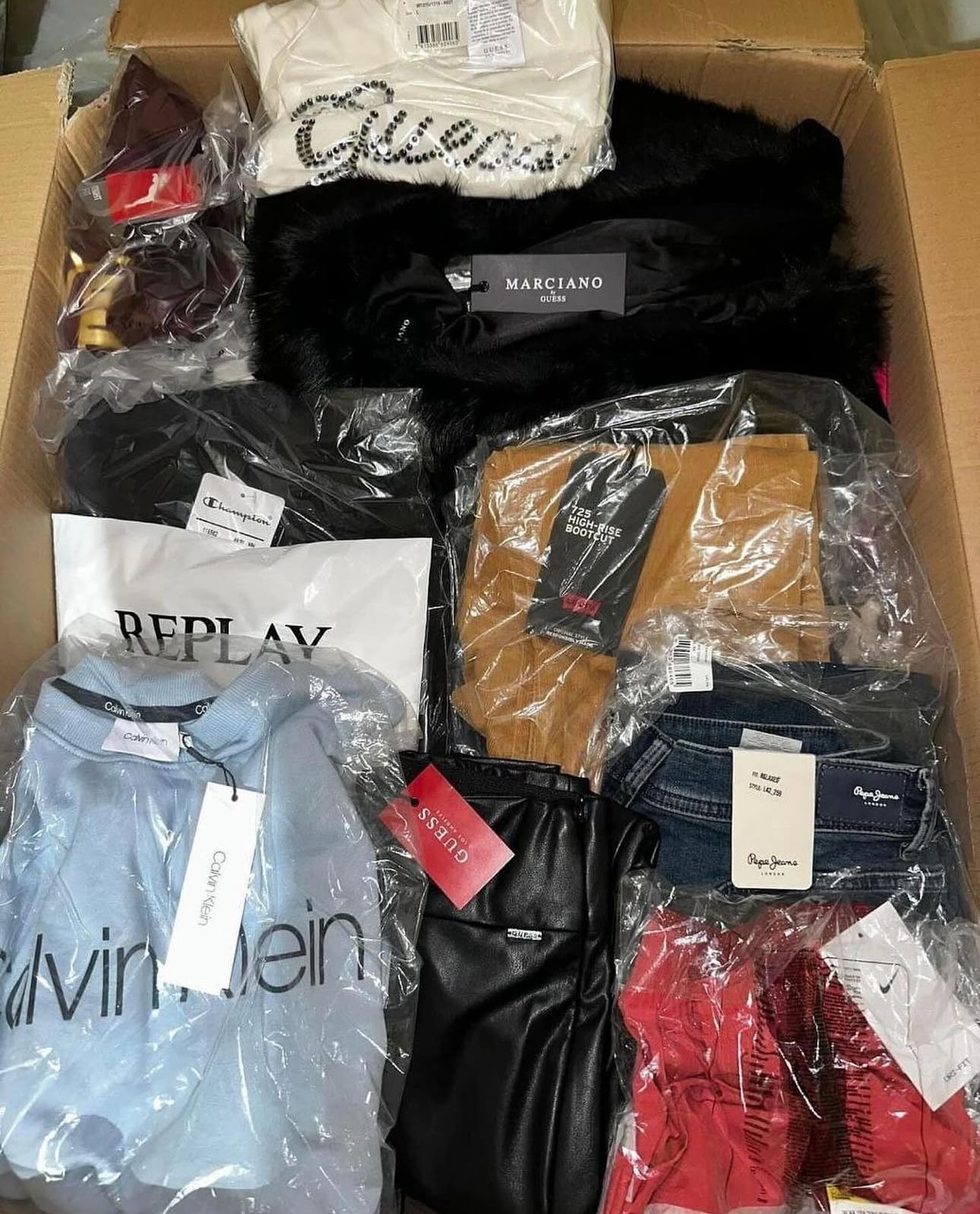 Men’s & Women’s Clothing Wholesale