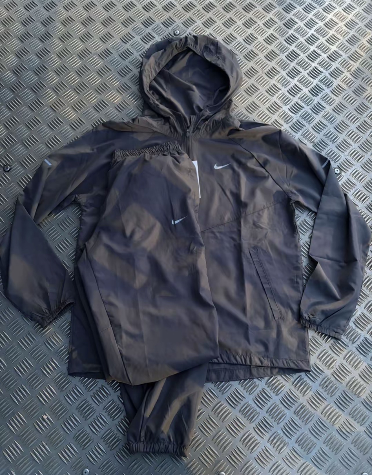 Branded Streetwear | Wholesale Stock
