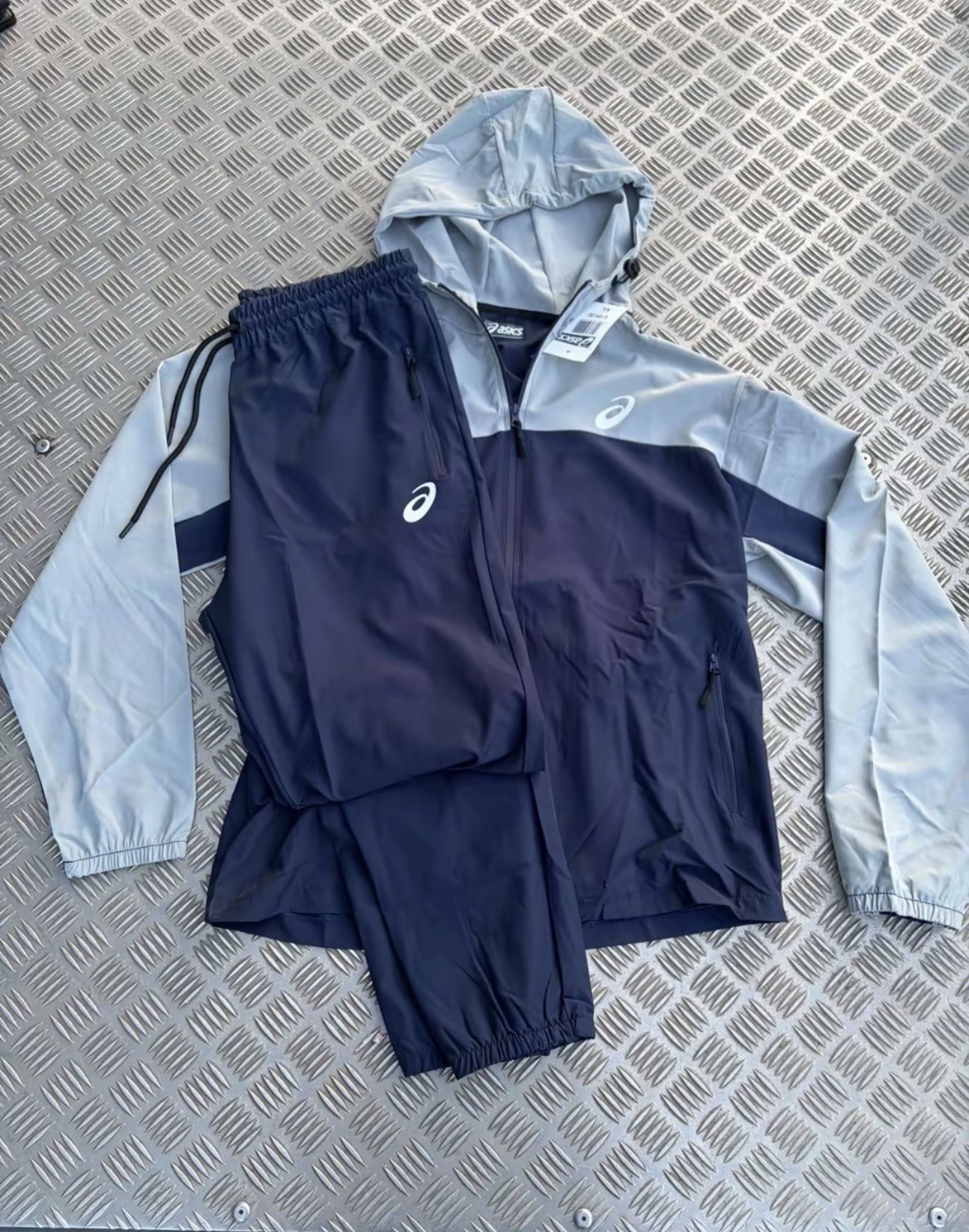 Branded Streetwear | Wholesale Stock - image 2