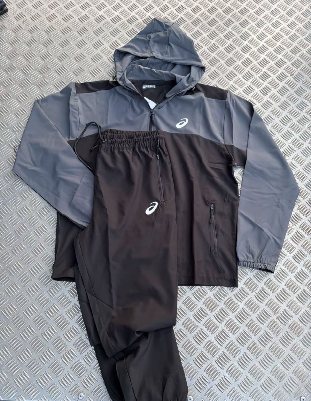 Branded Streetwear | Wholesale Stock - image 3